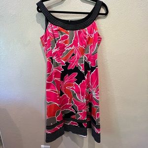 ❌Sold❌Adriana Papell EUC stretch cotton lined gored dress!Flattering.